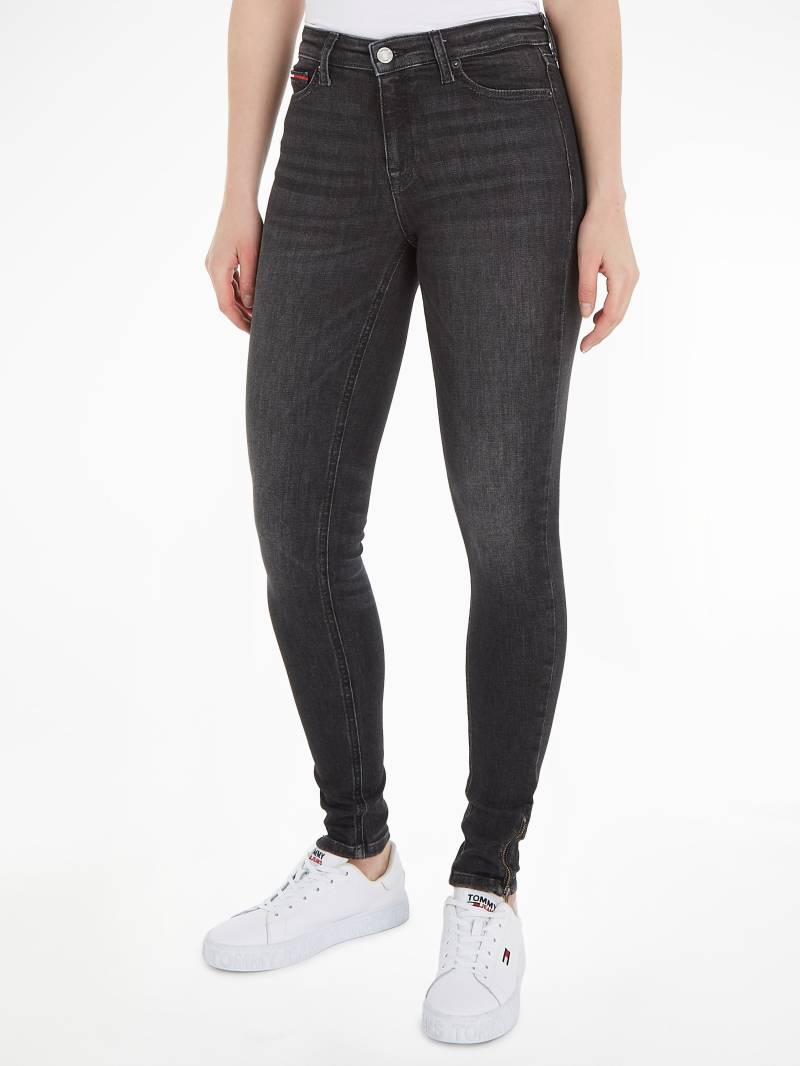 Tommy Jeans Skinny-fit-Jeans »Nora Mid Rise Skinny Fit«, mit Logobadge und Logostickerei von Tommy Jeans