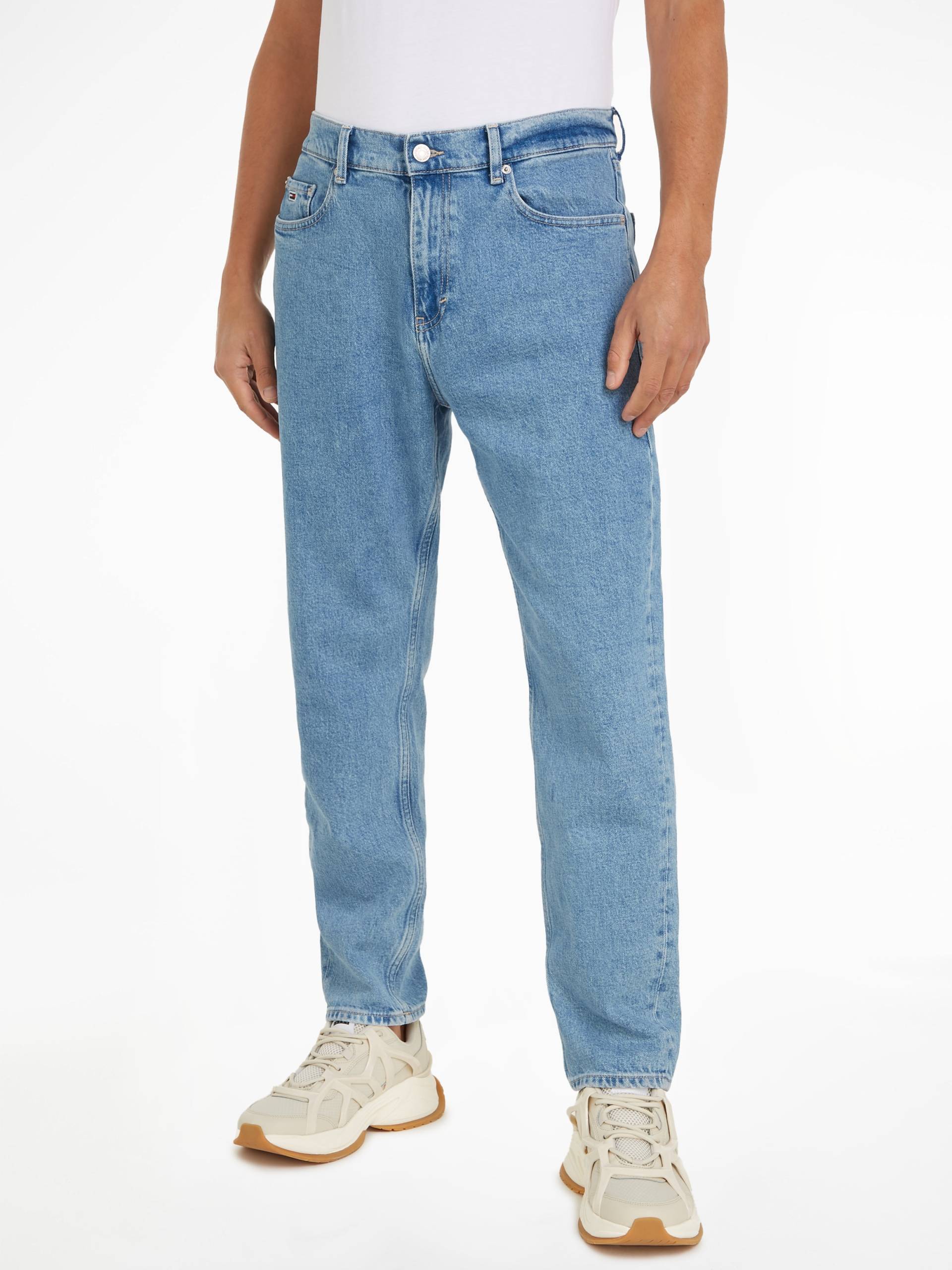 Tommy Jeans Tapered-fit-Jeans »Isaac Relaxed Tapered«, im 5-Pocket-Style von Tommy Jeans