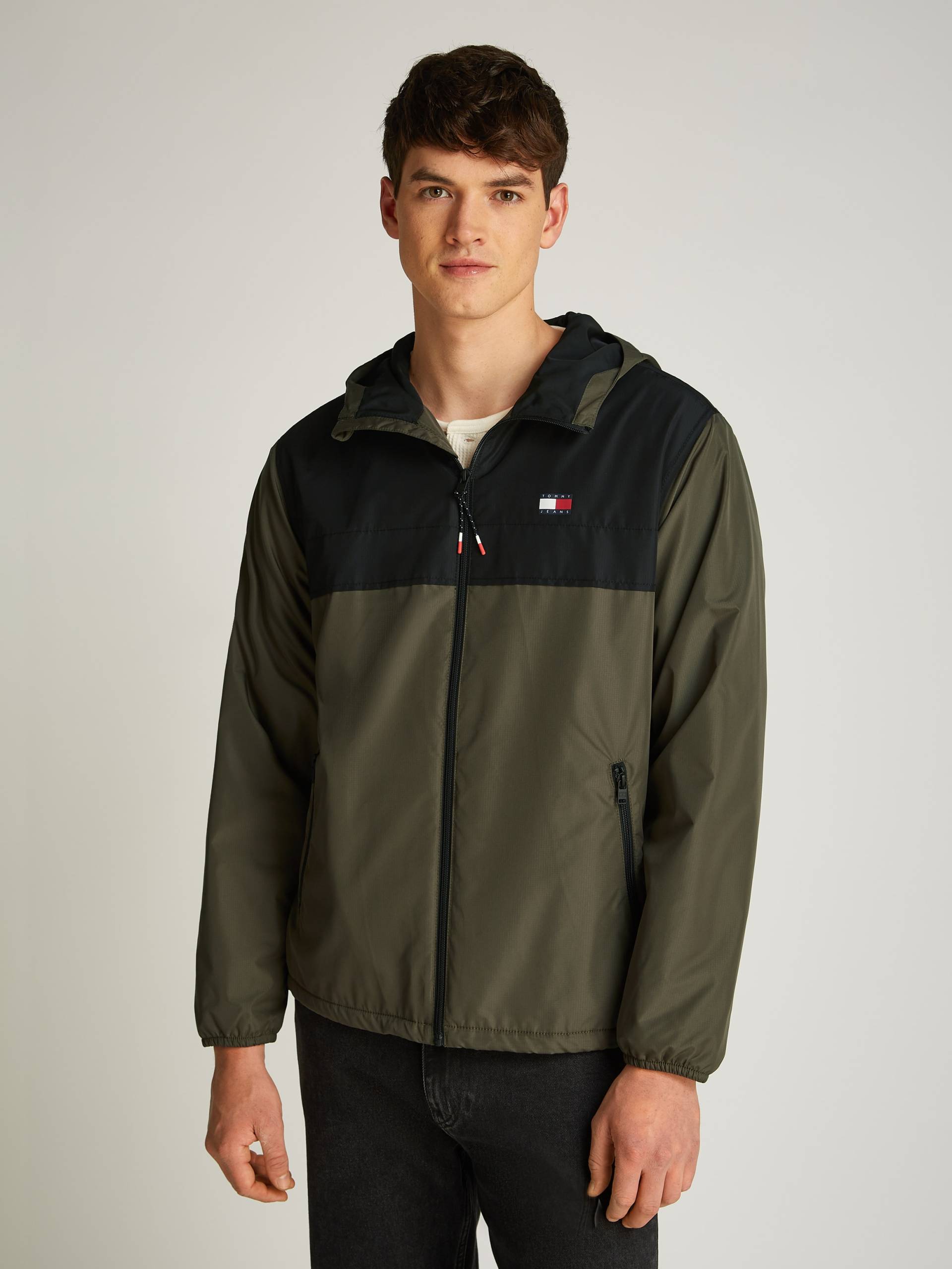 Tommy Jeans Windbreaker »TJM FLEECE LINED CHICAGO JACKET«, mit Kapuze, mit Fleece-Futter von Tommy Jeans