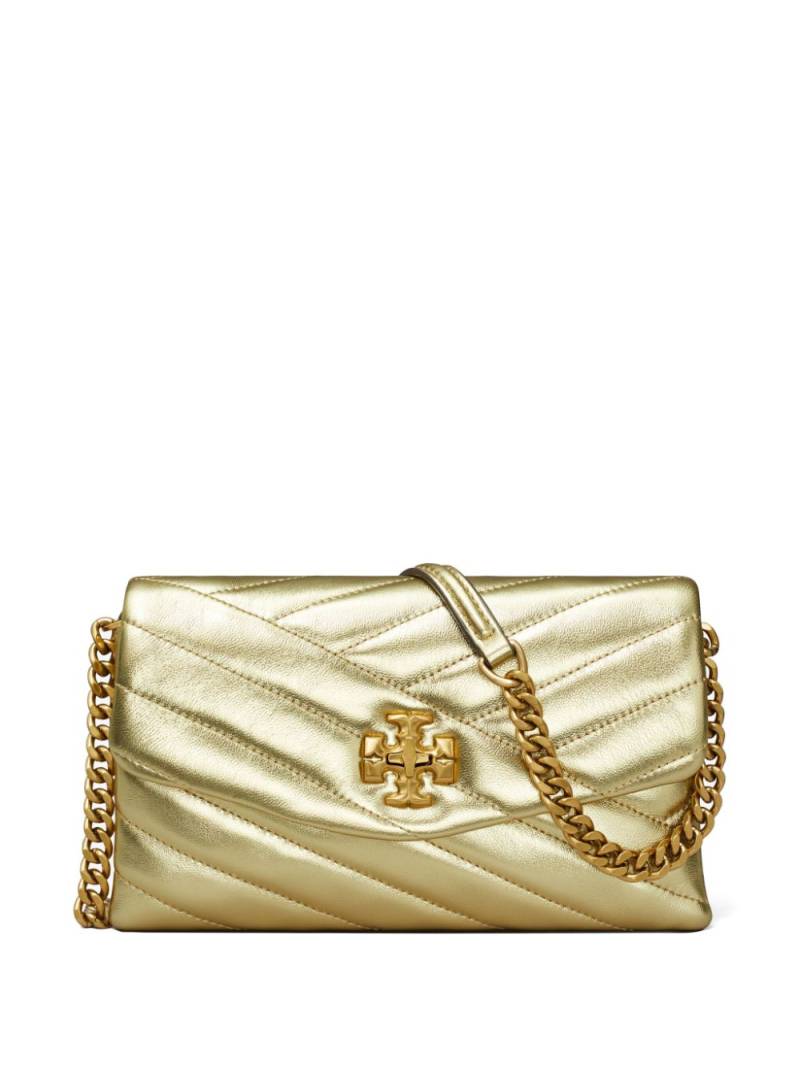 Tory Burch Kira Chevron Metallic Chain wallet - Gold von Tory Burch