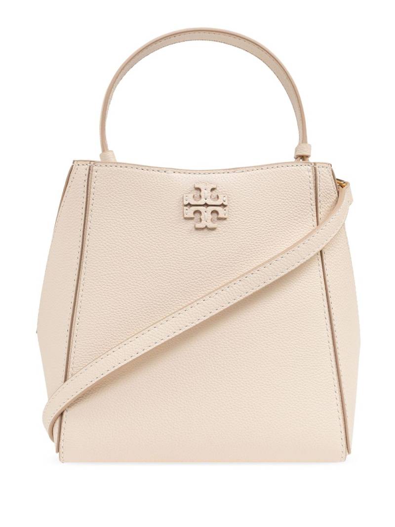 Tory Burch McGraw leather bucket bag - Neutrals von Tory Burch