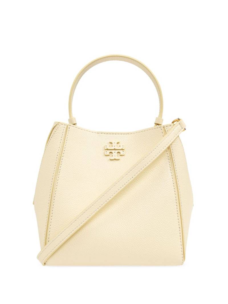 Tory Burch McGraw leather bucket bag - Yellow von Tory Burch