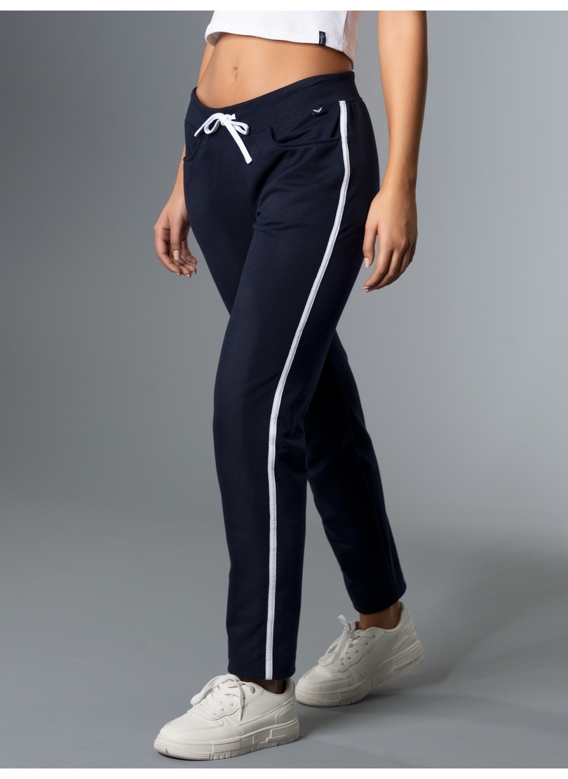 Trigema Jerseyhose »TRIGEMA Sweathose mit Seitenstreifen«, (1 tlg.) Trigema Jerseyhose »TRIGEMA Sweathose mit Seitenstreifen«, (1 tlg.) von Trigema
