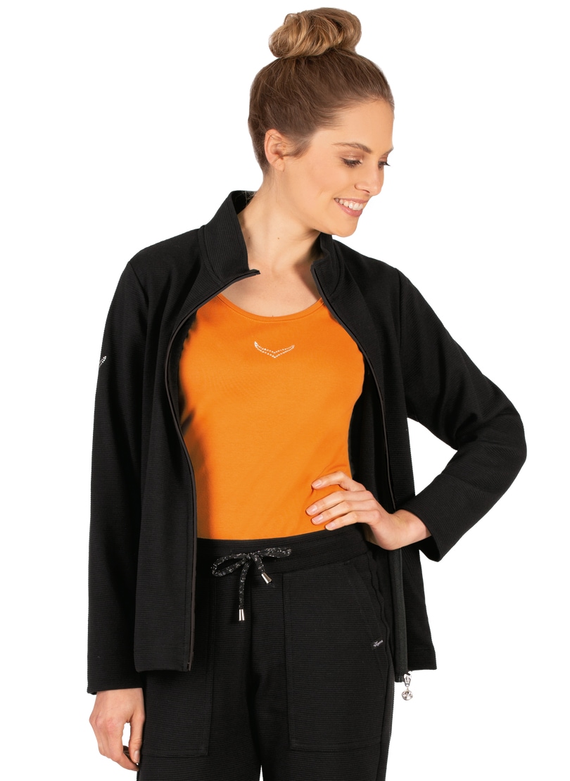 Trigema Sweatjacke »TRIGEMA Jacke mit funkelnden Strass-Steinen« Trigema Sweatjacke »TRIGEMA Jacke mit funkelnden Strass-Steinen« von Trigema