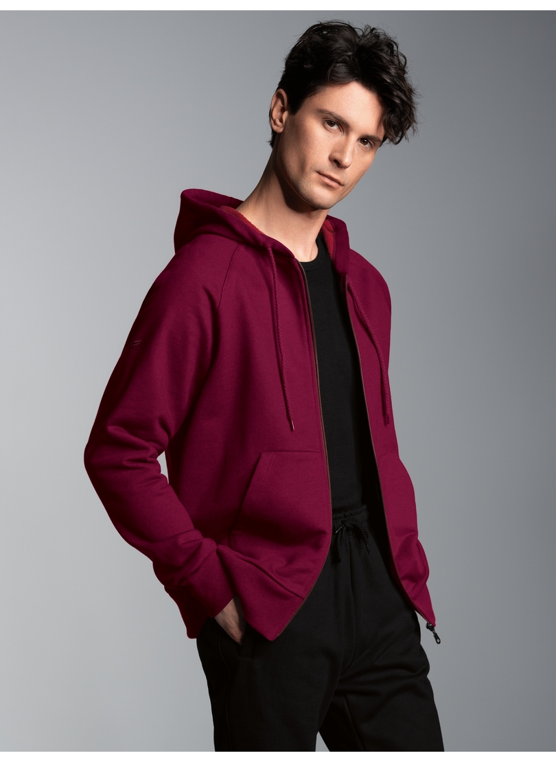Trigema Sweatjacke »TRIGEMA Sweatjacke mit Kapuze« Trigema Sweatjacke »TRIGEMA Sweatjacke mit Kapuze« von Trigema
