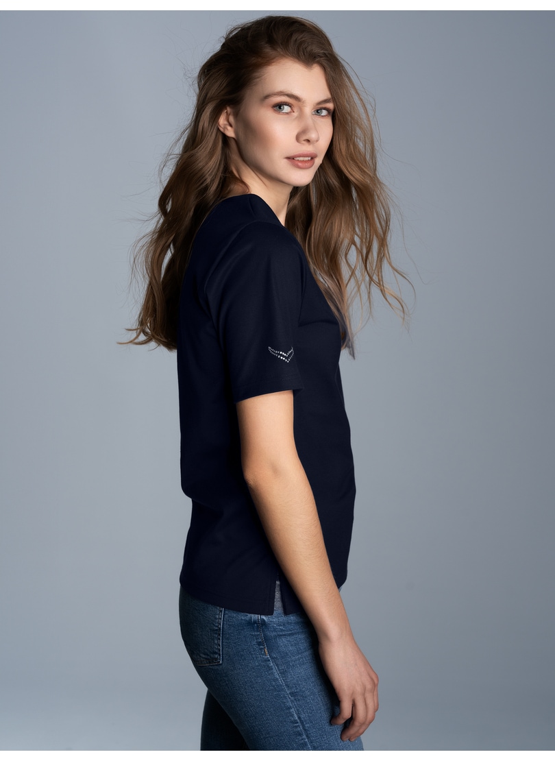 Trigema T-Shirt »TRIGEMA T-Shirt DELUXE Baumwolle mit Kristallsteinen« Trigema T-Shirt »TRIGEMA T-Shirt DELUXE Baumwolle mit Kristallsteinen« von Trigema