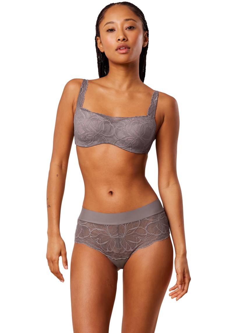 Triumph Balconnet-BH »Body Make-Up Illusion Lace Balconette«, Stretch-Spitze von Triumph