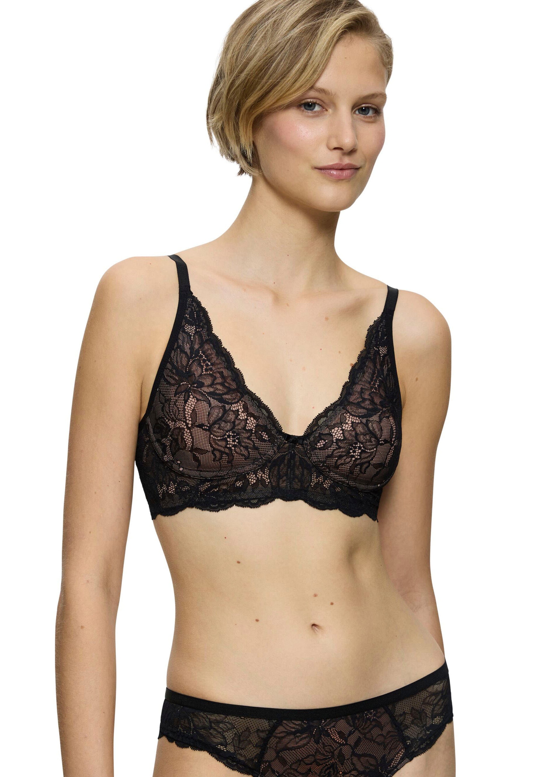 Triumph Bügelloser BH »Amourette Charm N03«, Strech-Spitze Triumph Bügelloser BH »Amourette Charm N03«, Strech-Spitze von Triumph
