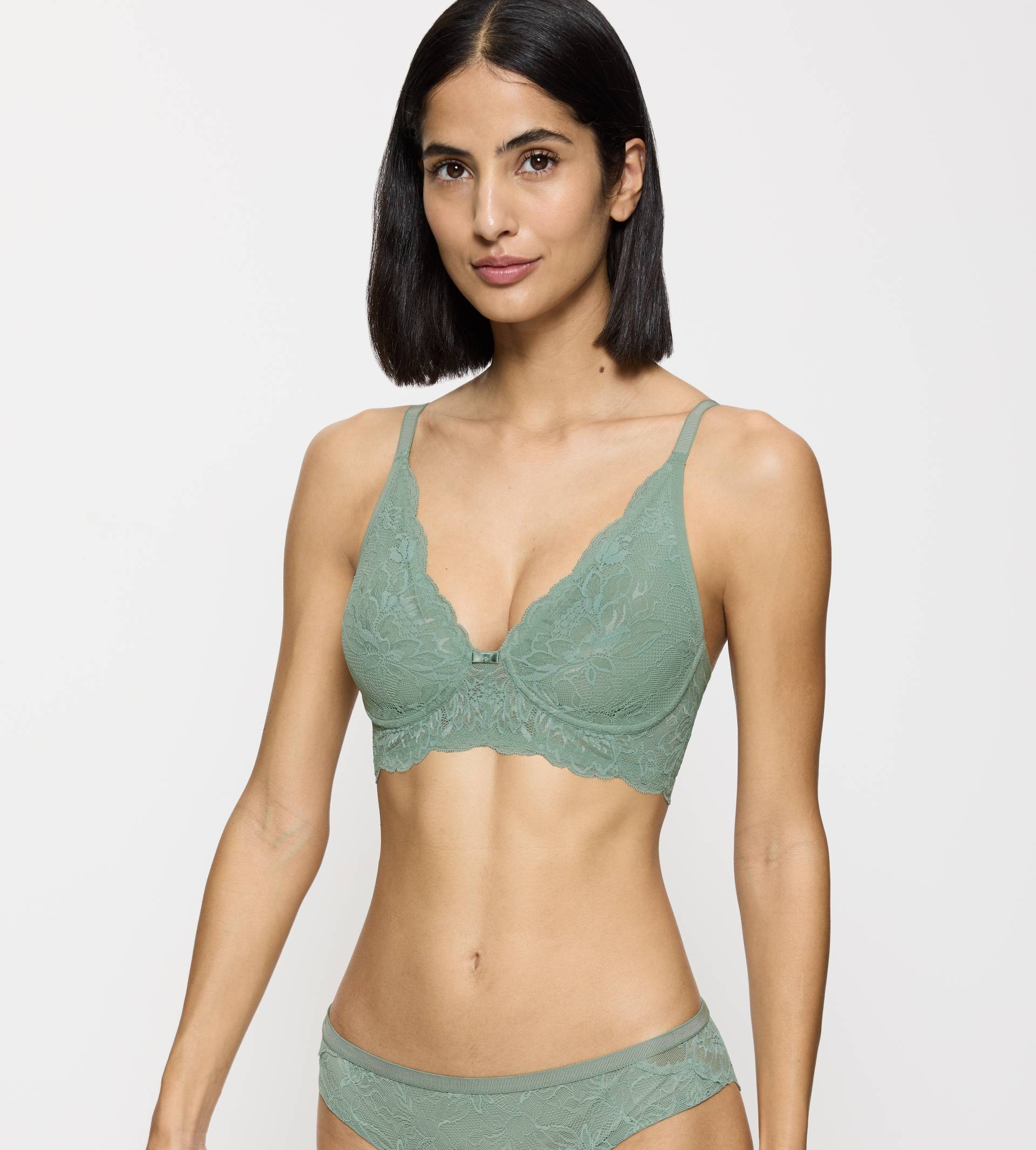 Triumph Bügelloser BH »Amourette Charm T N03«, Strech-Spitze Triumph Bügelloser BH »Amourette Charm T N03«, Strech-Spitze von Triumph