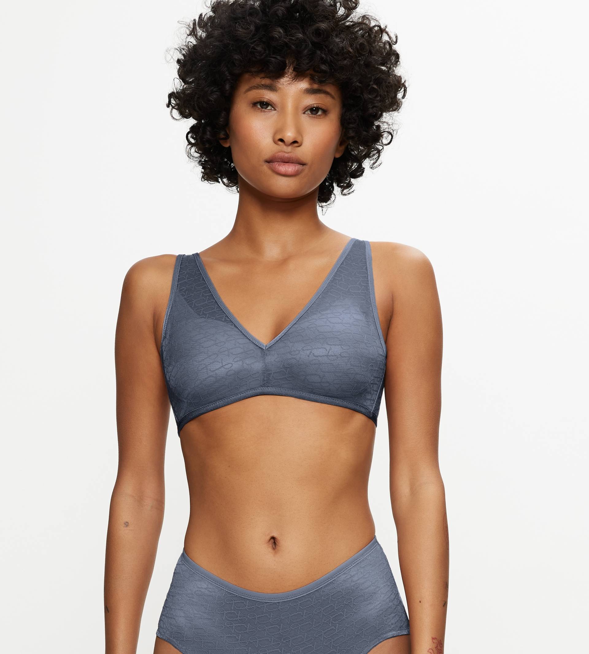 Triumph Bügelloser BH »Signature Sheer P EX«, Monogramm-Tüll Triumph Bügelloser BH »Signature Sheer P EX«, Monogramm-Tüll von Triumph