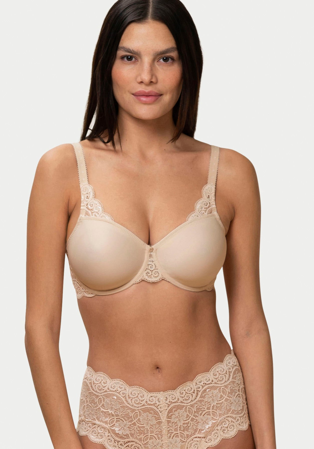 Triumph Minimizer-BH »Amourette 300 W01«, verkleinert die Brust optisch um eine Cup-Grösse Triumph Minimizer-BH »Amourette 300 W01«, verkleinert die Brust optisch um eine Cup-Grösse von Triumph
