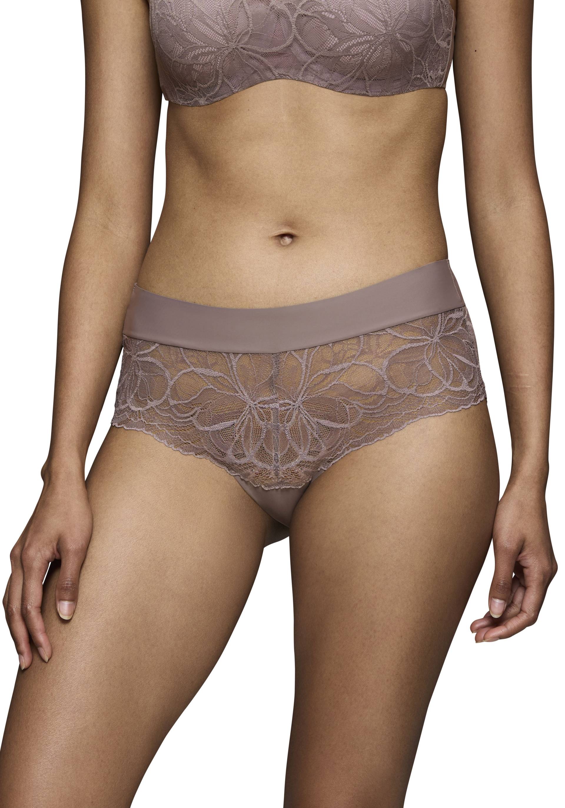 Triumph Panty »Body Make-Up Illusion Lace Shorty«, Strech-Spitze von Triumph