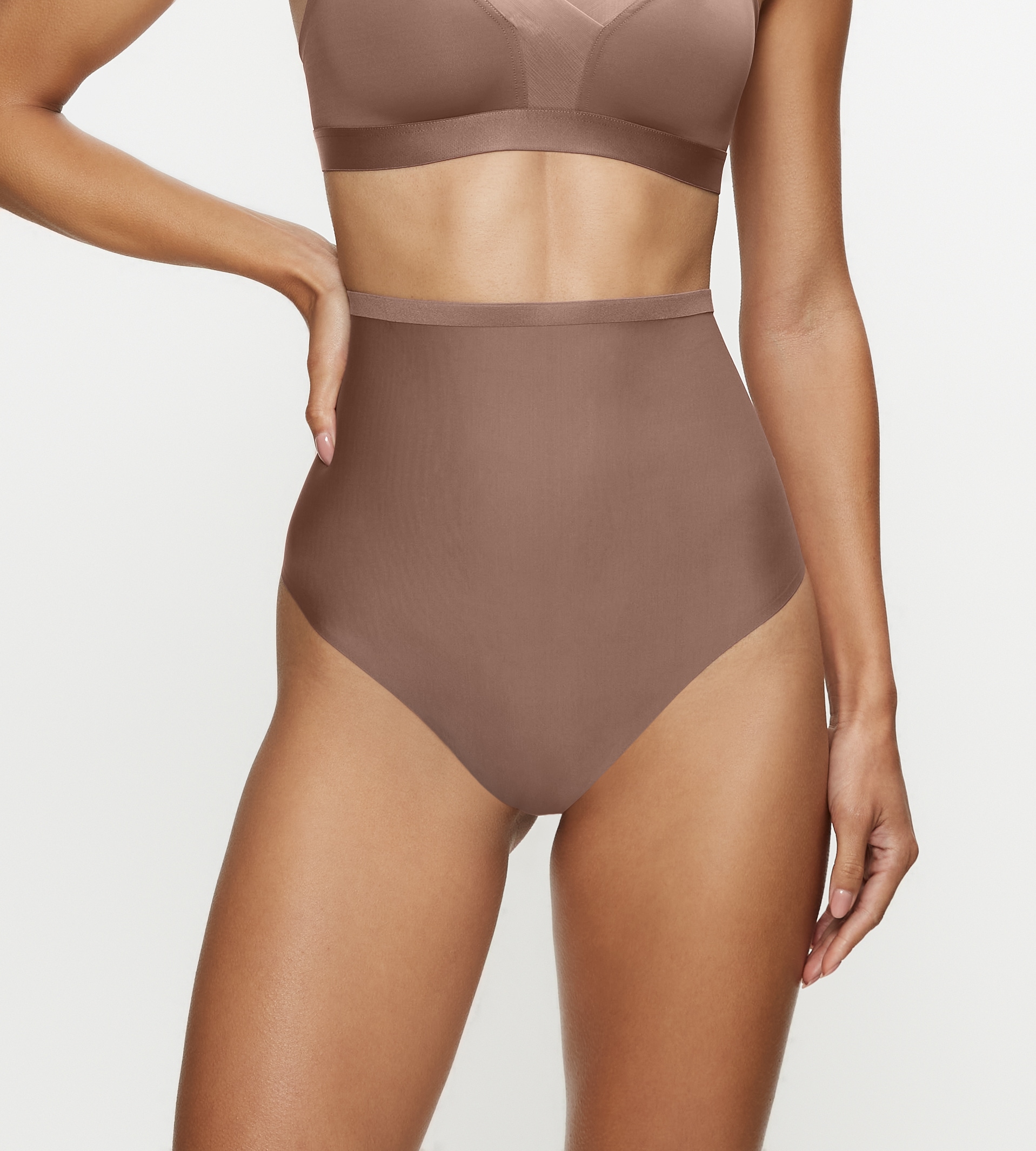 Triumph Slip »Shape Smart Highwaist String«, Mesh-Einsätze von Triumph