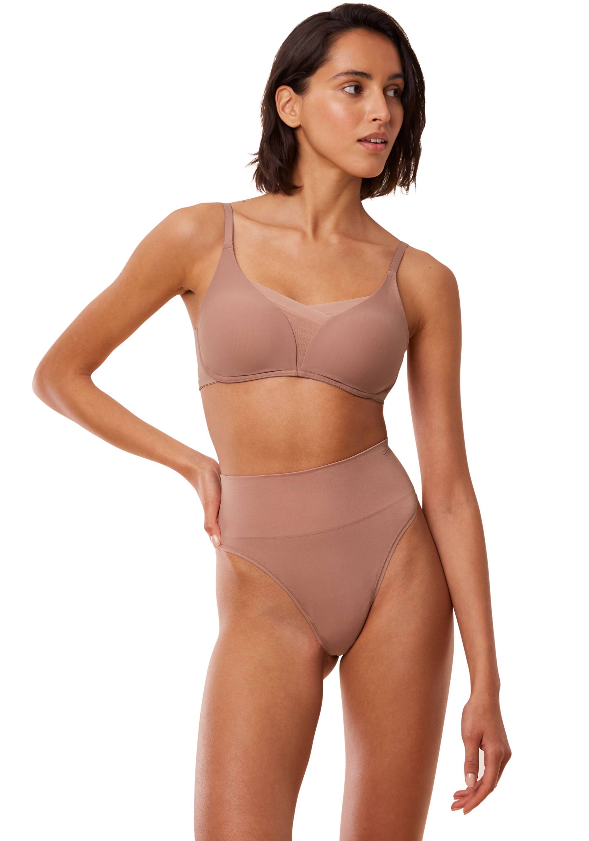 Triumph Shapingslip »Soft Sculpt Bandeau String«, nahtlos und formend von Triumph