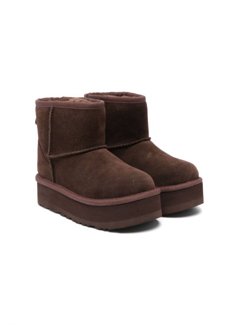 UGG Kids Classic Mini II logo-patch suede boots - Brown von UGG Kids