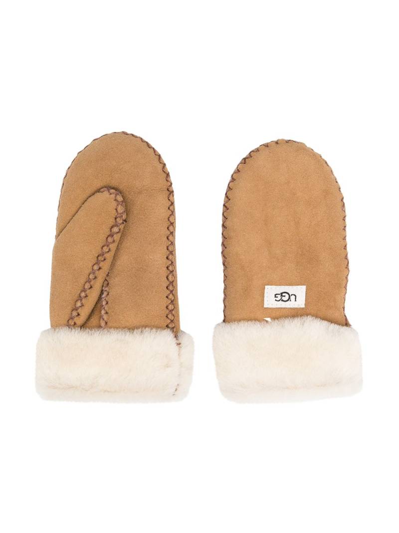 UGG Kids fur-lined logo gloves - Neutrals von UGG Kids