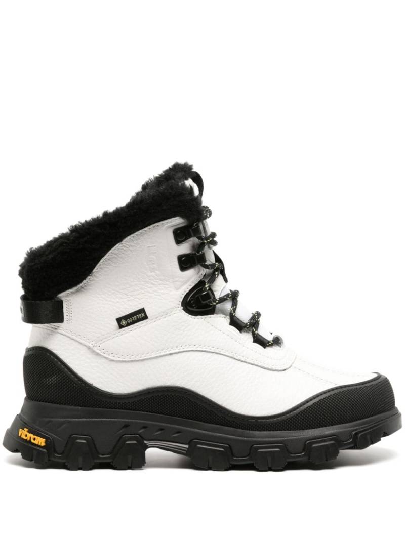 UGG Adirondak Meridian waterproof leather boots - White von UGG