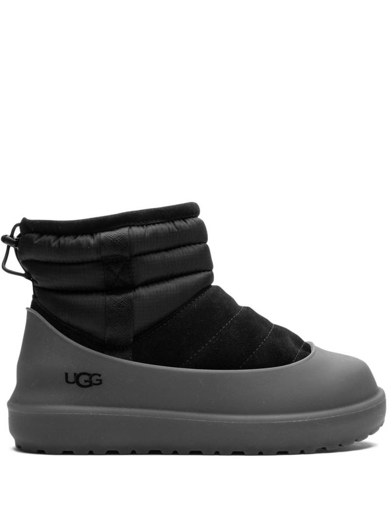 UGG Classic Mini "Black" pull-on weather boots von UGG