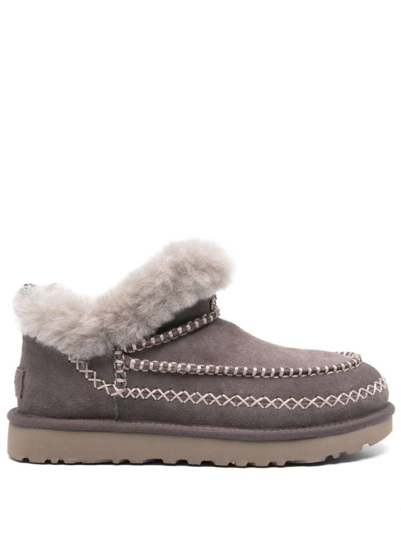 UGG Classic Ultra Mini Alpine boots - Grey von UGG