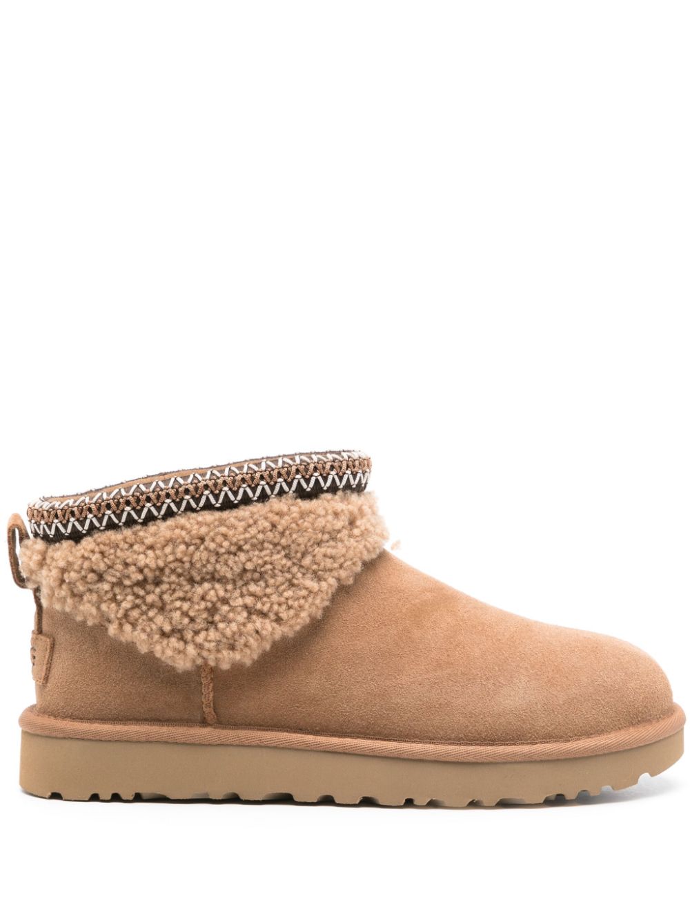 UGG Classic Ultra Mini Maxi Curly boots - Brown von UGG