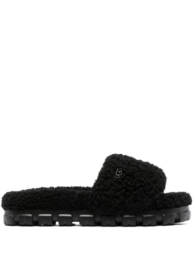 UGG Maxi Curly Scuffetta sheepskin slides - Black von UGG