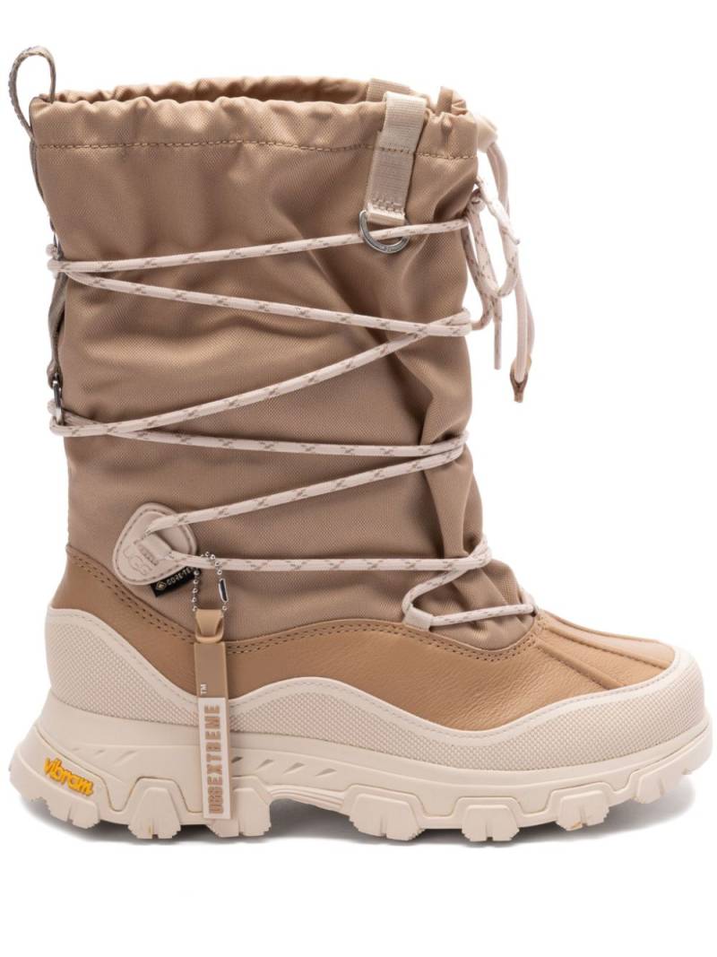 UGG MetroPeak Sand boots - Neutrals von UGG