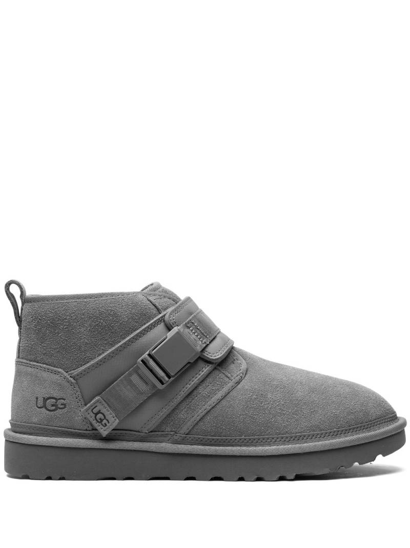 UGG Neumel Quickclick Chukka suede boots - Grey von UGG