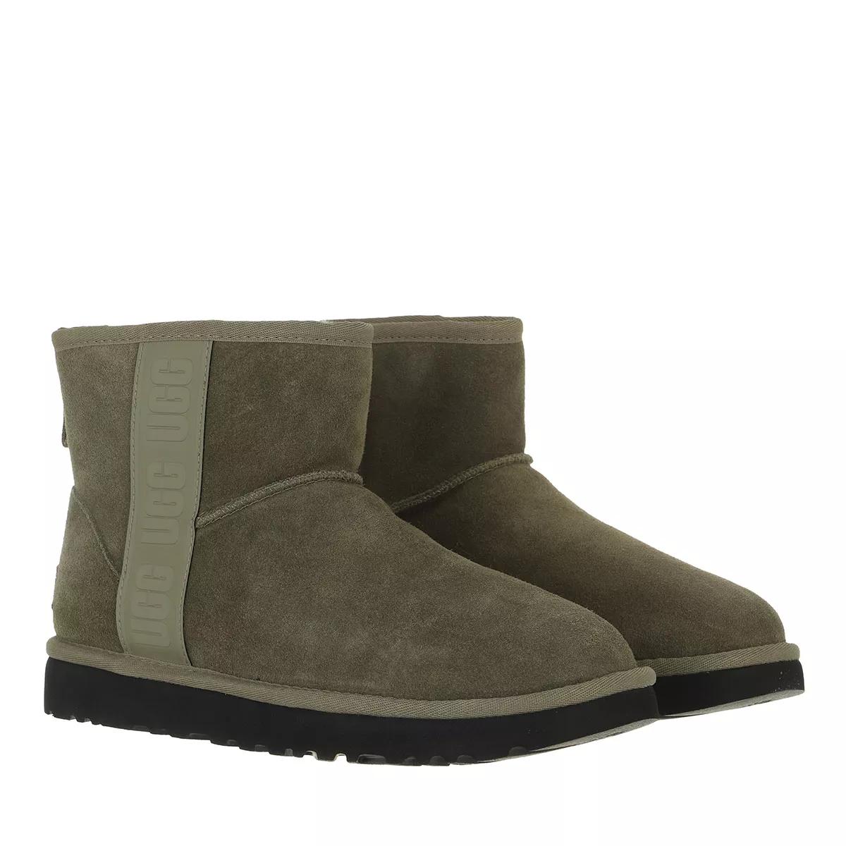 UGG Boots & Stiefeletten - Women Classic Mini Side Logo Boot - Gr. 38 (EU) - in Grün - für Damen von Ugg