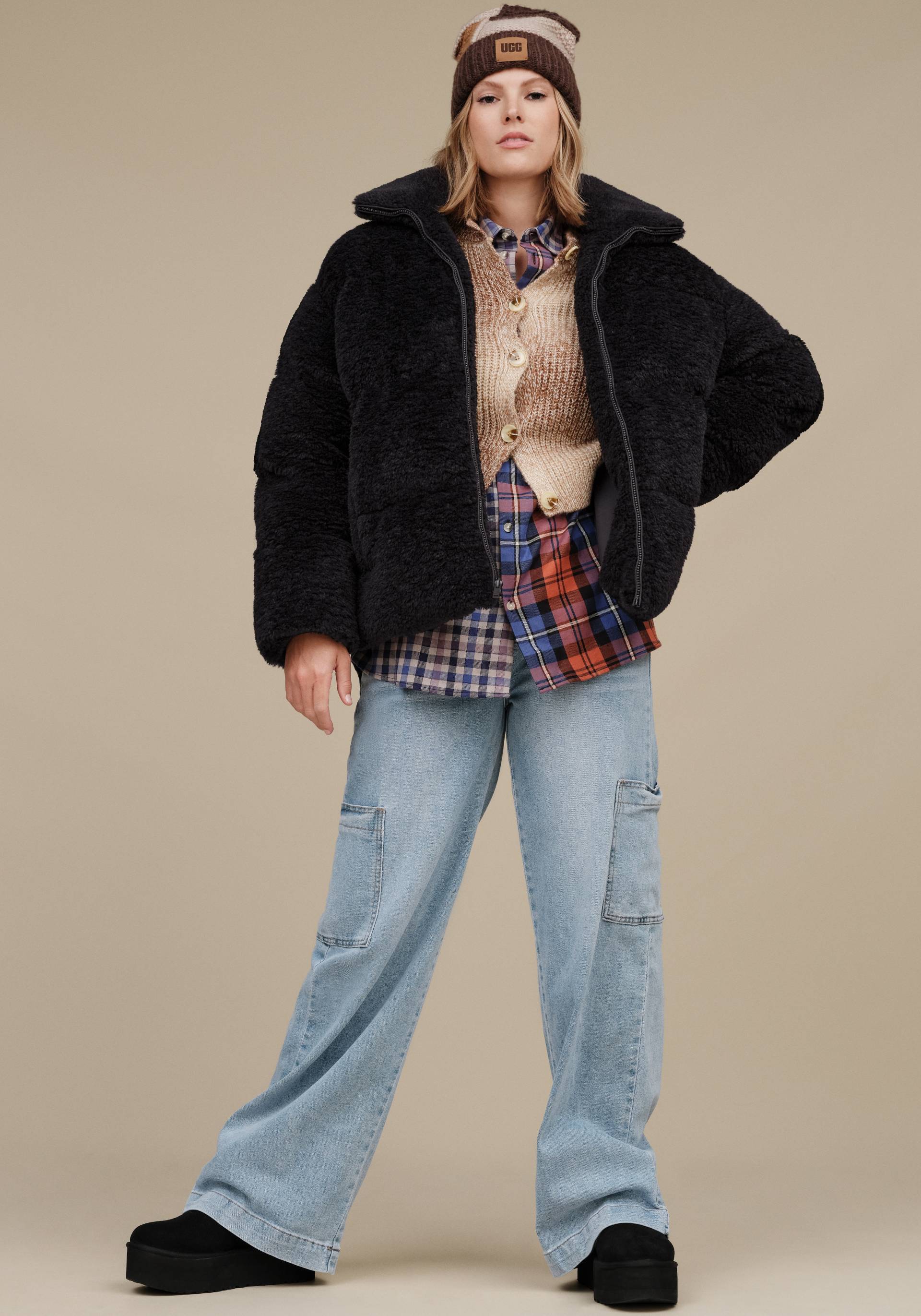 UGG Plüschjacke »W EMMALYN UGGFLUFF PUFFER JACKET«, mit Stehkragen von Ugg