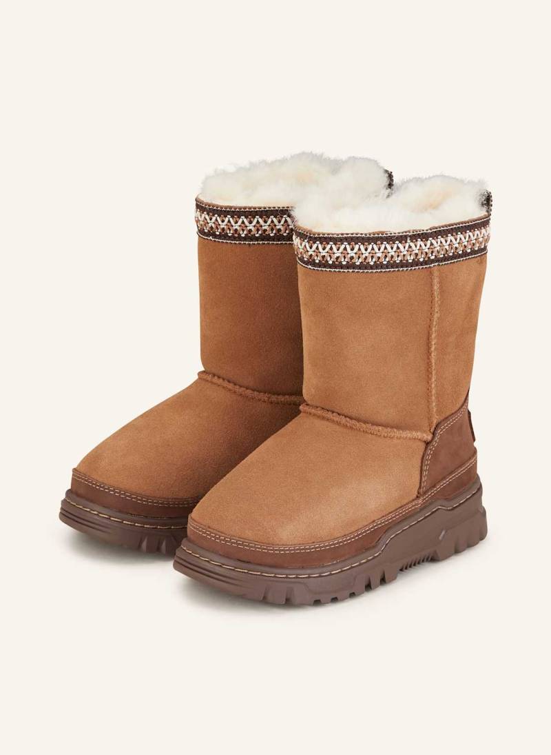 Ugg Boots Classic Short Trailgazer braun von Ugg