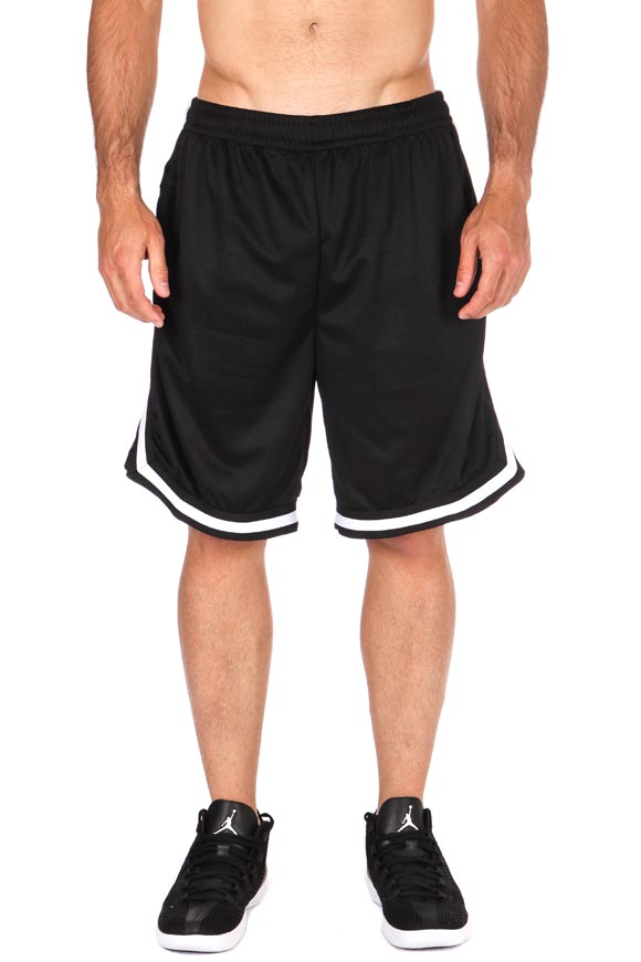 Urban Classics Stripes Mesh Shorts | Black + White | Herren | XL Urban Classics Stripes Mesh Shorts | Black + White | Herren | XL von Urban Classics