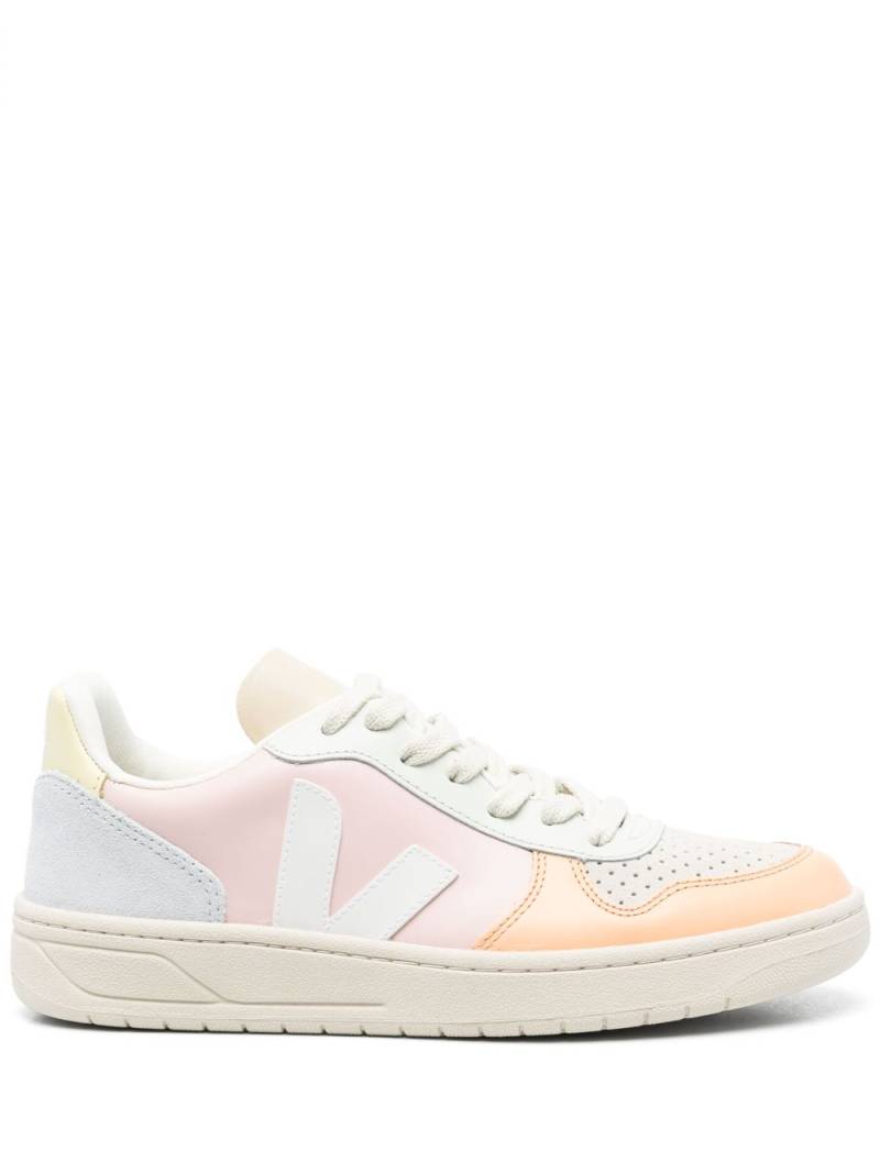 VEJA V-10 low-top sneakers - Neutrals von VEJA