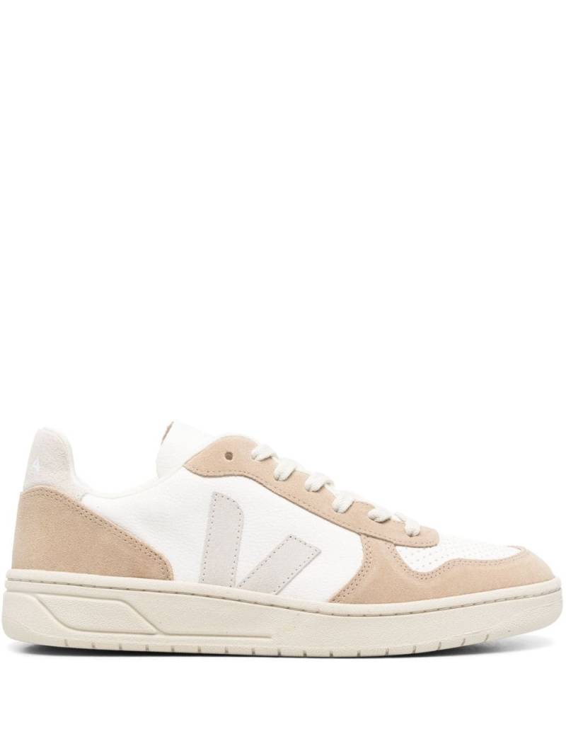 VEJA V-10 panelled lace-up sneakers - Neutrals von VEJA