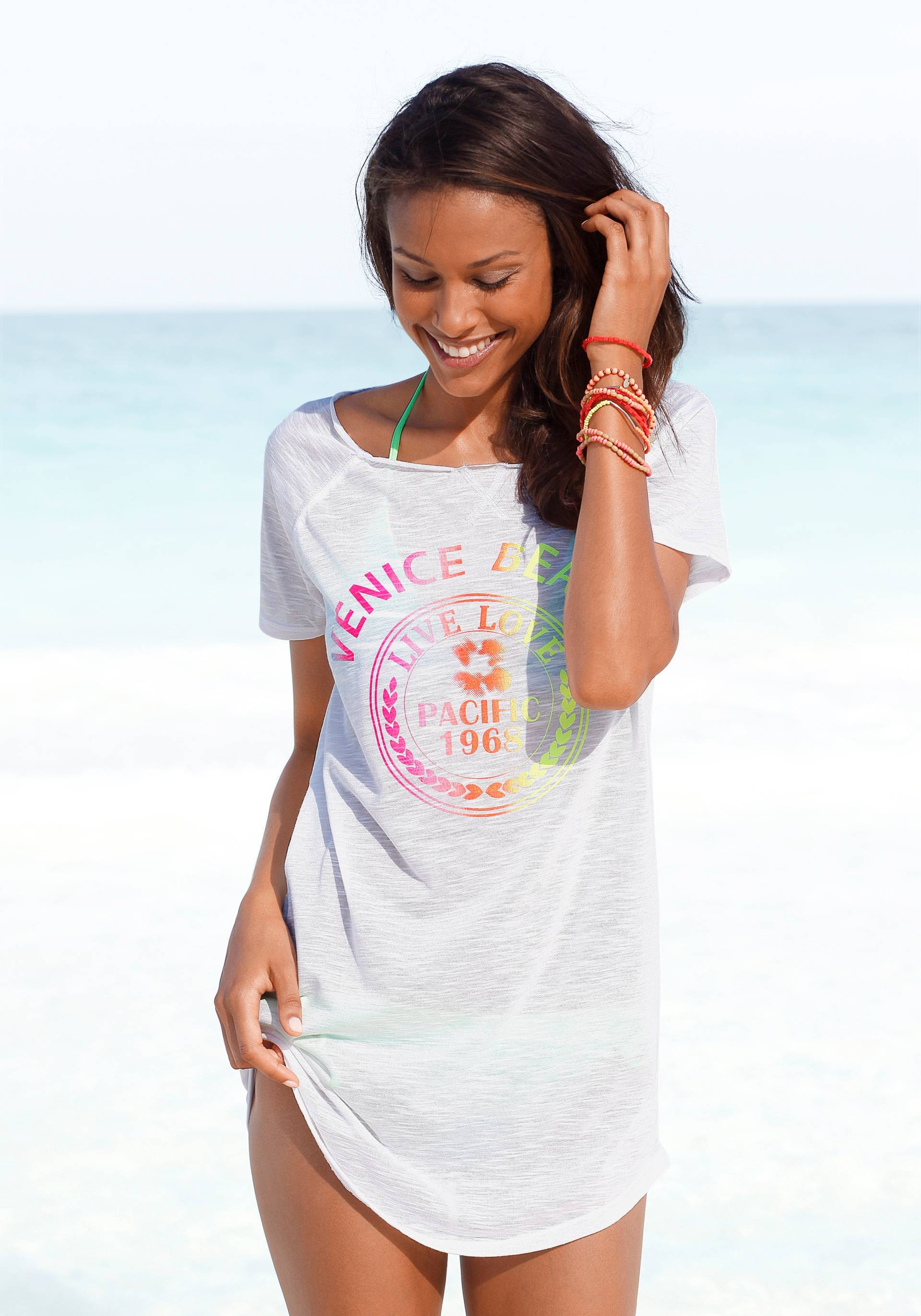 Venice Beach Longshirt, mit Frontprint, Shirtkleid, Strandkleid, luftig und leicht Venice Beach Longshirt, mit Frontprint, Shirtkleid, Strandkleid, luftig und leicht von Venice Beach
