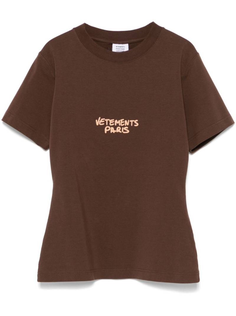 VETEMENTS Paris Logo T-shirt - Brown von VETEMENTS