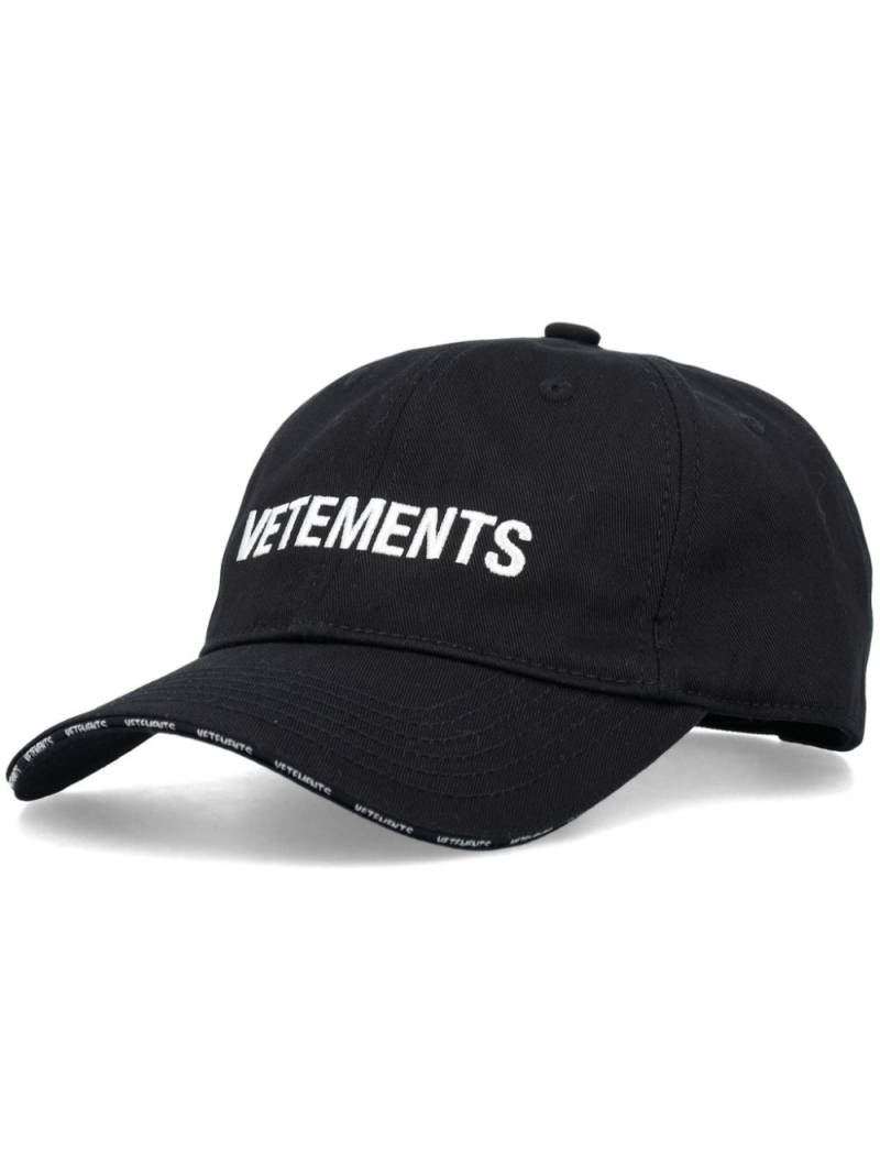 VETEMENTS logo-embroidered cotton cap - Black von VETEMENTS