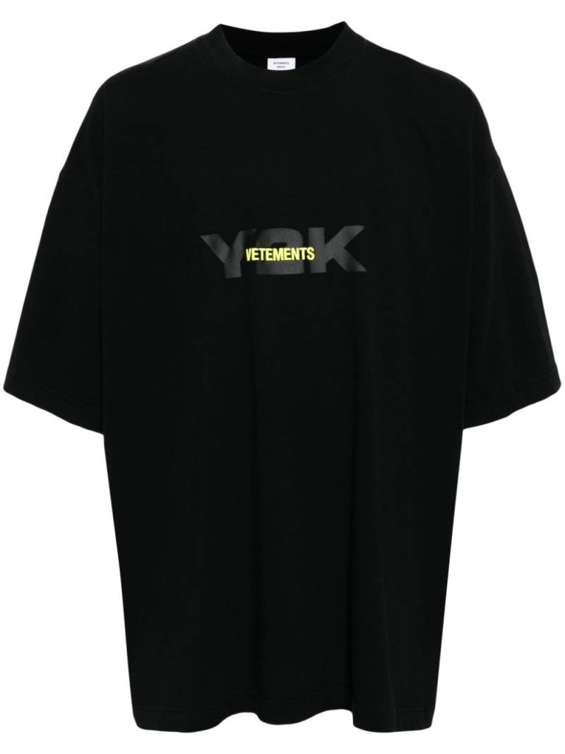 VETEMENTS logo-print cotton T-shirt - Black von VETEMENTS