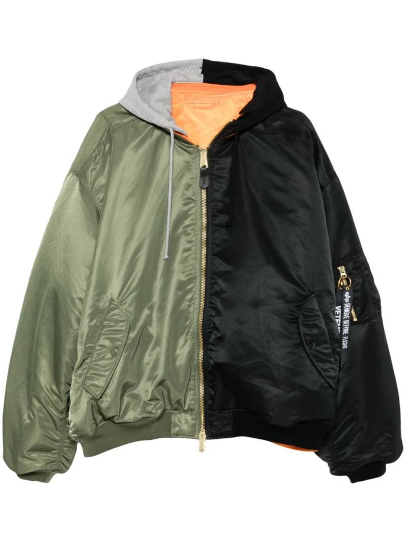 VETEMENTS x Alpha Industries Split bomber jacket - Green von VETEMENTS