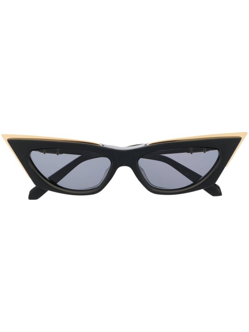 Valentino Eyewear cat-eye tinted sunglasses - Black von Valentino Eyewear