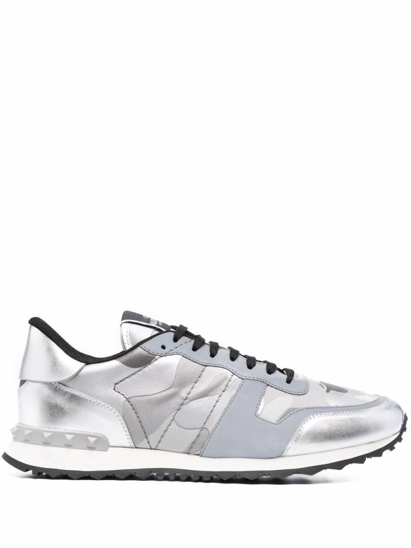 Valentino Garavani Camouflage Rockrunner low-top sneakers - Silver von Valentino Garavani