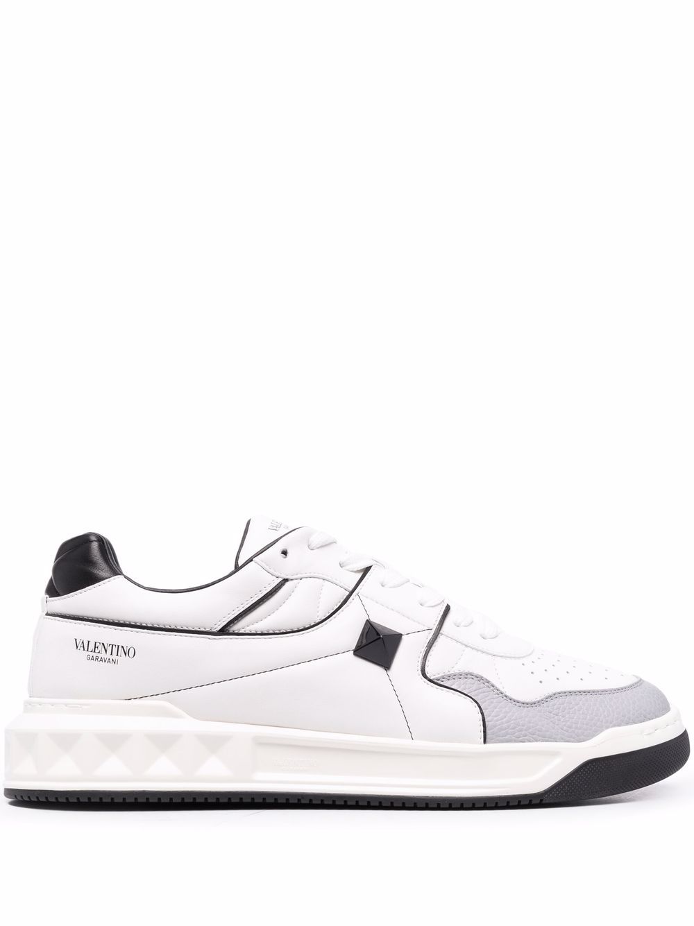 Valentino Garavani One Stud XL leather sneakers - White von Valentino Garavani