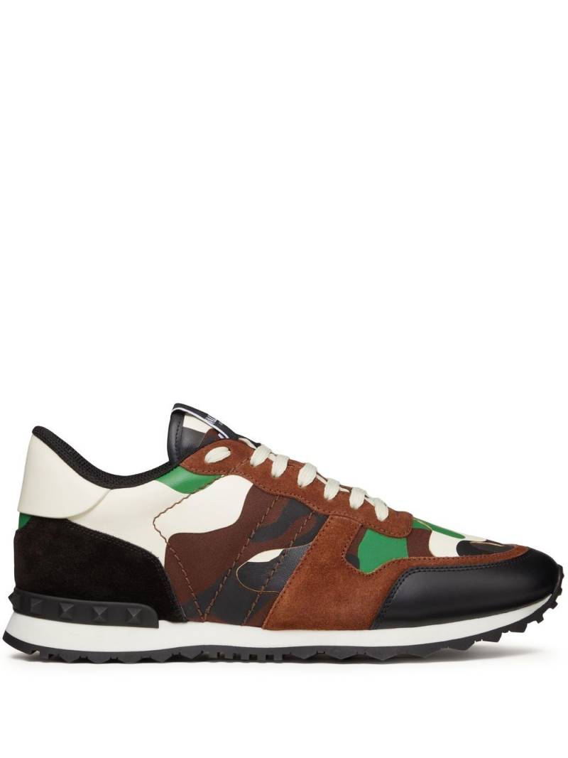 Valentino Garavani Rockrunner camouflage-print sneakers - Black von Valentino Garavani