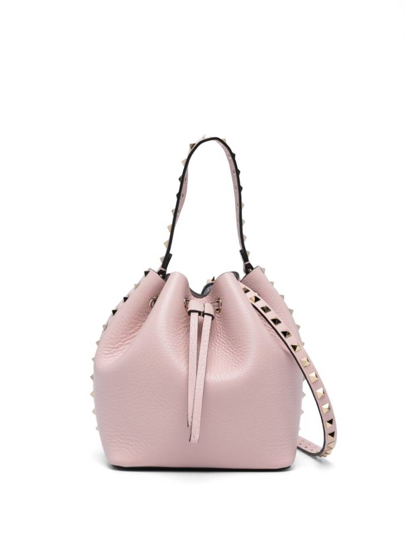 Valentino Garavani Rockstud leather bucket bag - Pink von Valentino Garavani