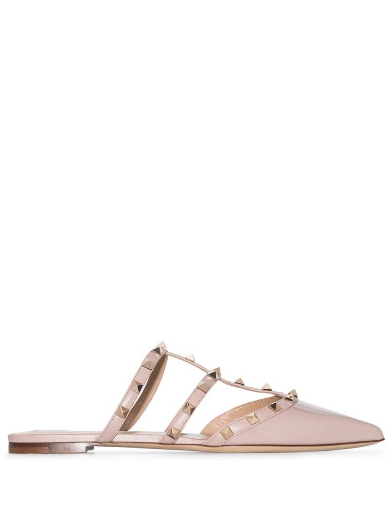 Valentino Garavani Rockstud patent leather mules - Neutrals von Valentino Garavani