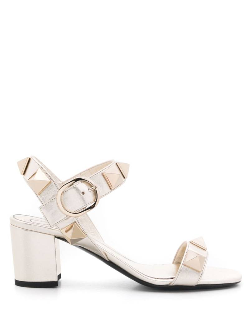 Valentino Garavani Roman Stud 60mm stud-embellished sandals - Gold von Valentino Garavani