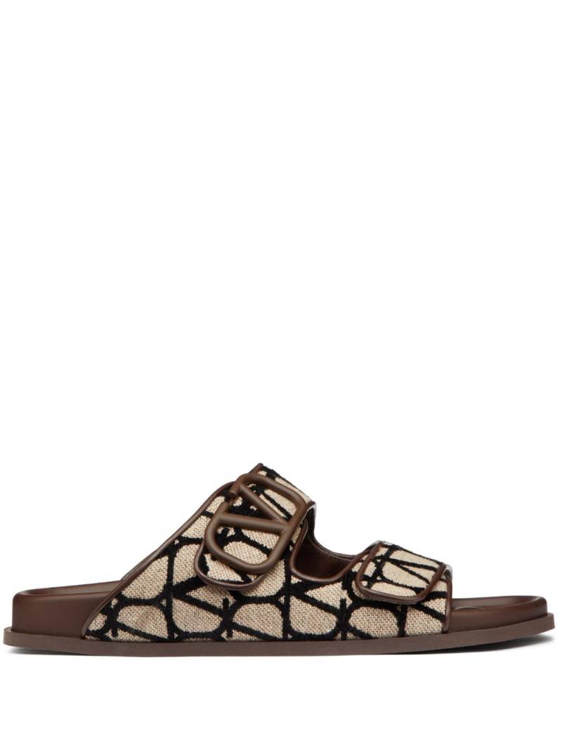 Valentino Garavani VLogo Toile Iconographe double-strap sandals - Brown von Valentino Garavani