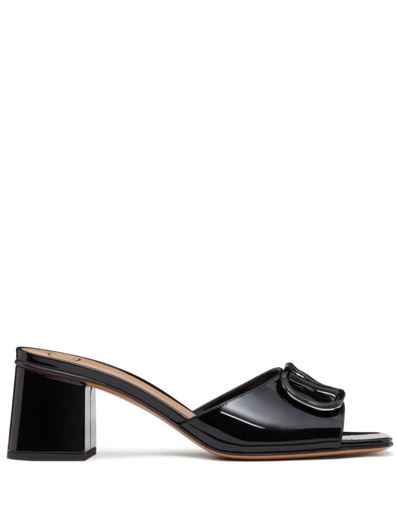 Valentino Garavani VLogo Signature 60mm patent-leather sandals - Black von Valentino Garavani