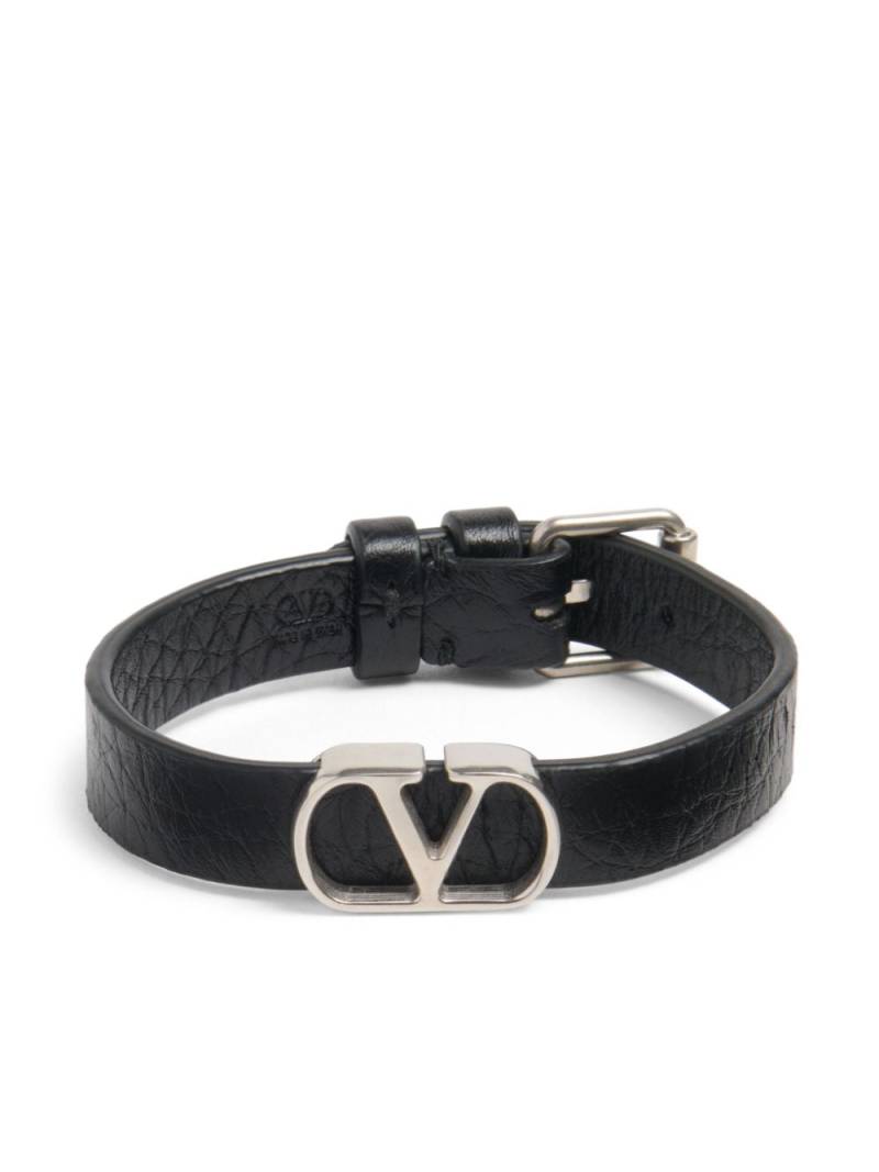 Valentino Garavani VLogo Signature leather bracelet - Black von Valentino Garavani