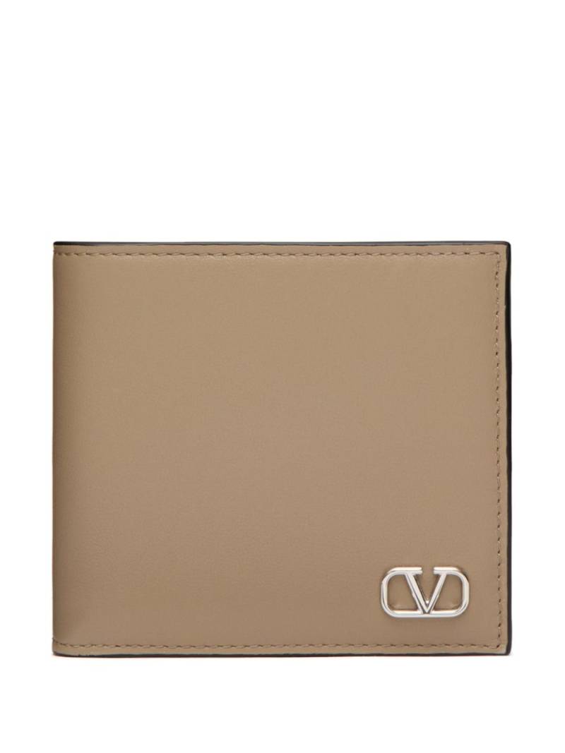 Valentino Garavani VLogo Signature-plaque bi-fold wallet - Neutrals von Valentino Garavani