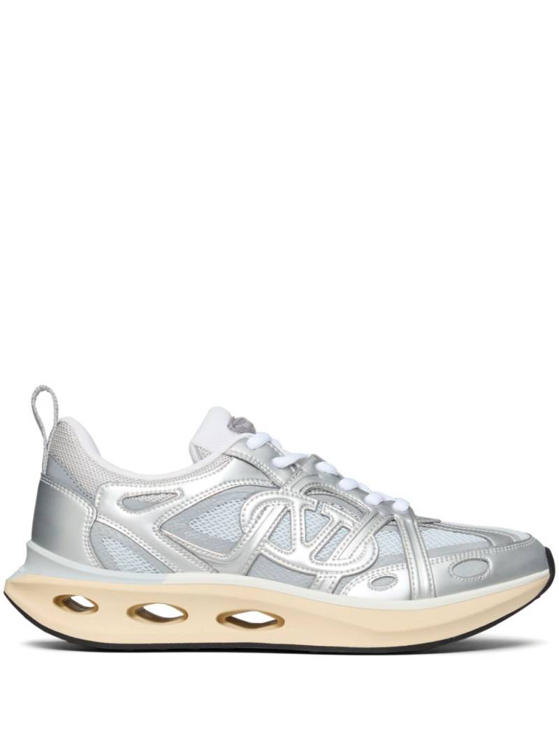 Valentino Garavani VLogo panelled lace-up sneakers - Grey von Valentino Garavani